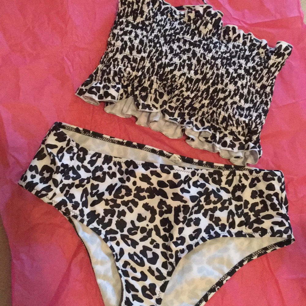 White leopard cheeky high waist bandeau bikini